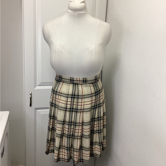 Vintage 90s Y2K Michael K & Company Beige Plaid Pleated Knee Length A-line Skirt - Picture 7 of 10
